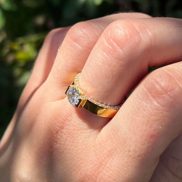 New! “Amelie” Gold Ring - Picture 7 of 7